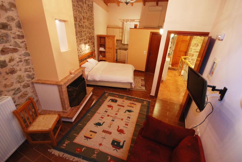 Hotel Parnassos Arachova Bagian luar foto