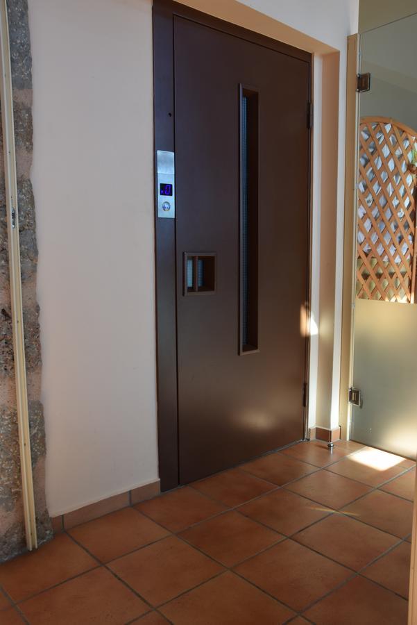 Hotel Parnassos Arachova Bagian luar foto