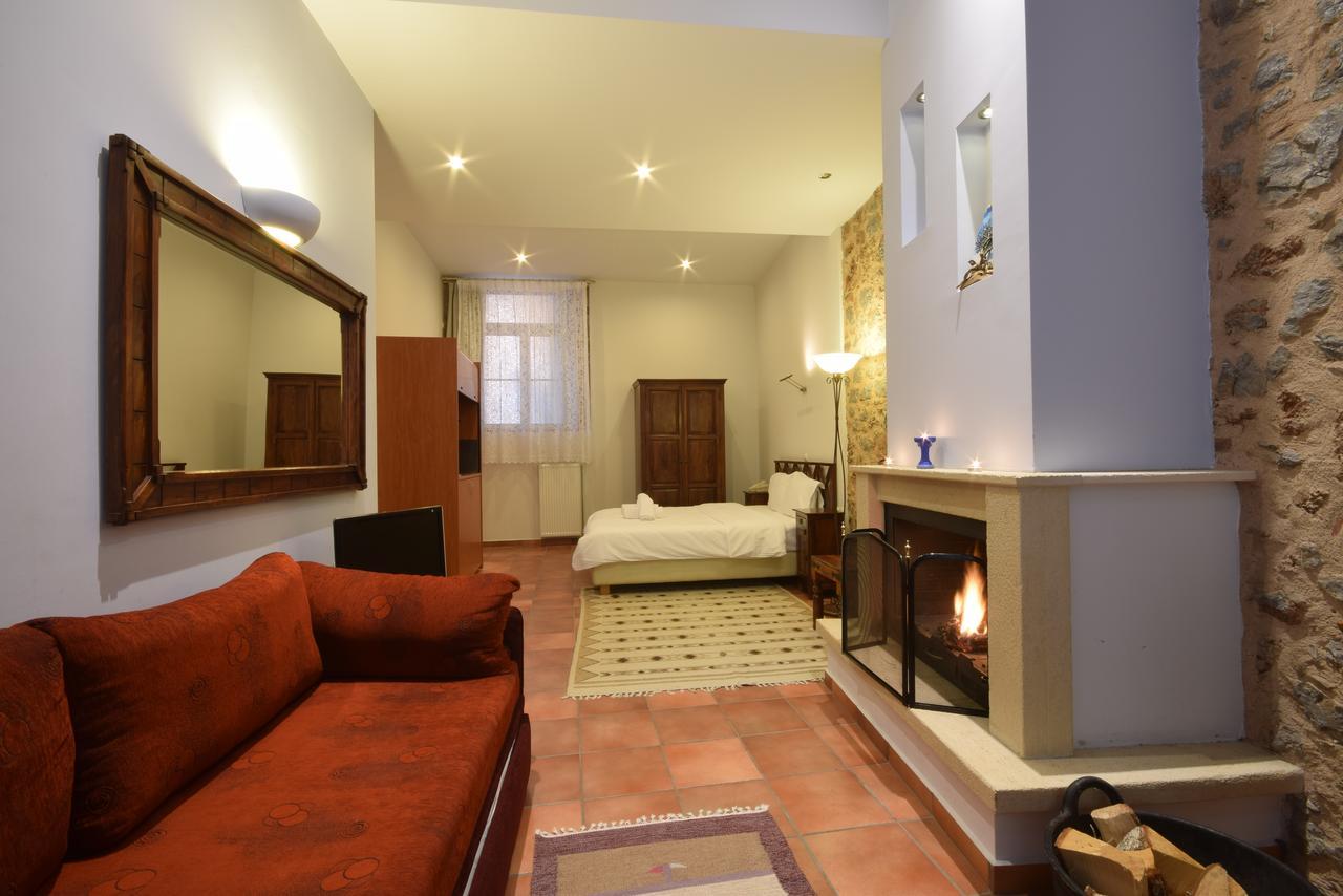 Hotel Parnassos Arachova Bagian luar foto
